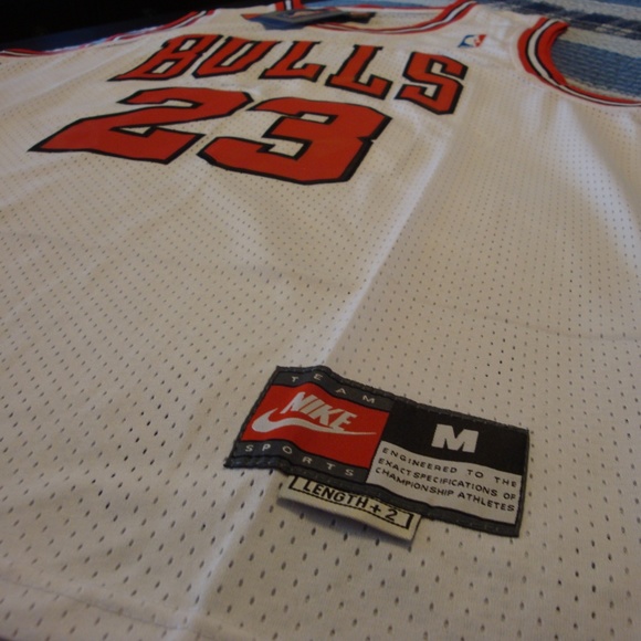 Chicago Bulls Jordan Jersey 23 NWT M - Picture 3 of 7